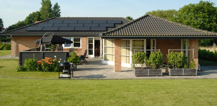 A great looking home with solar panels, saving money on energy bills and helping the environment. Installed by Pro Terra Solar